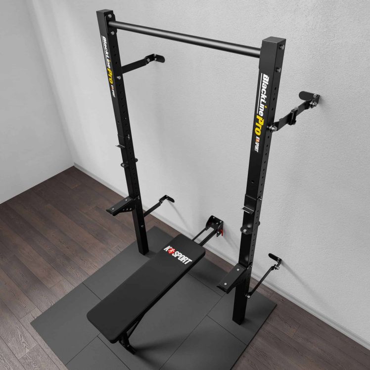 Wall Rack mit ausgeklappter Hantelbank von oben
