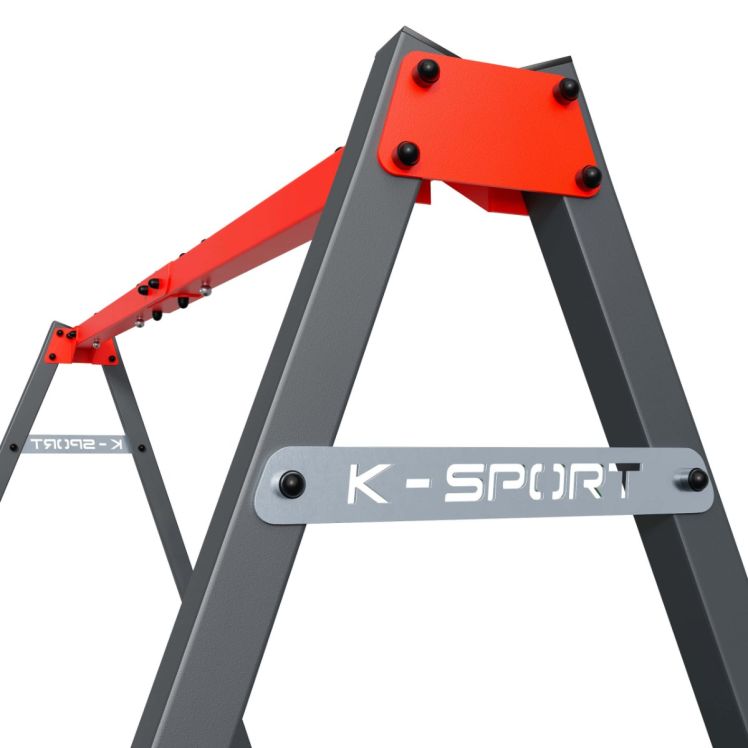 Detailaufnahme des K-Sport Schaukelgestells aus Metall mit verstärkten Verbindungen und Markenlogo